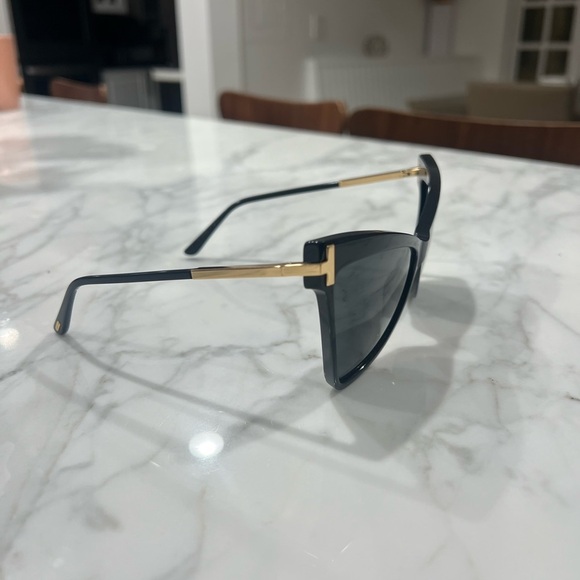 TOM FORD Cat Eye Sunglasses - Picture 2 of 14